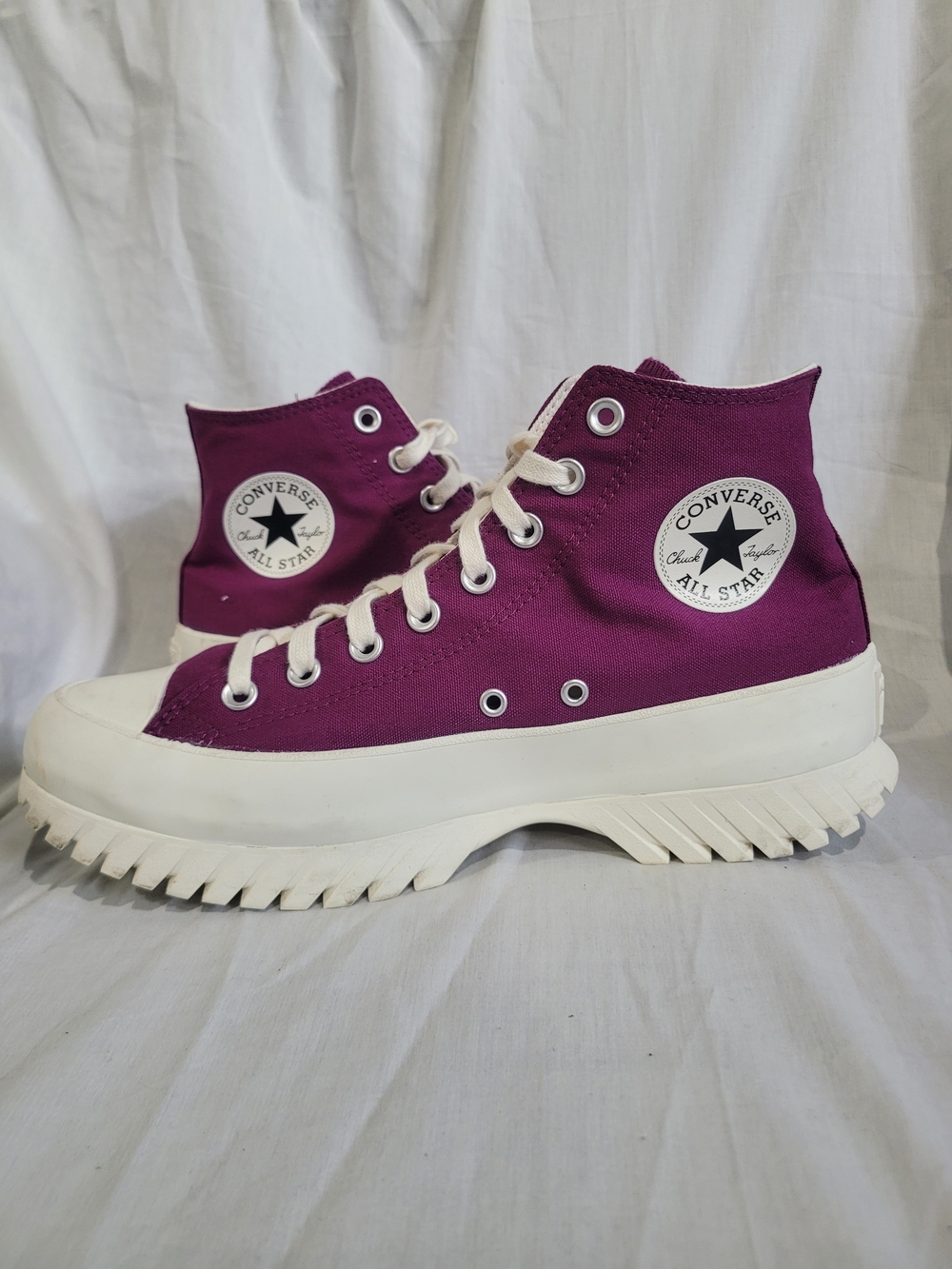 Converse Chuck Taylor All Star Lugged 2.0 High Mystic Orchid WM 11/ Mens 9